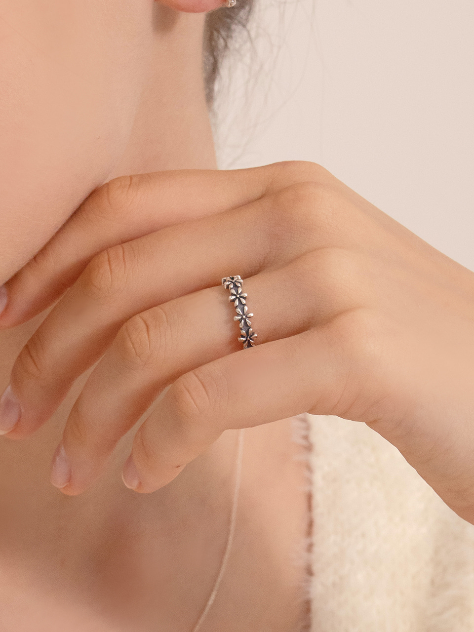 [에스파 닝닝 이무진 착용] antique daisy ring