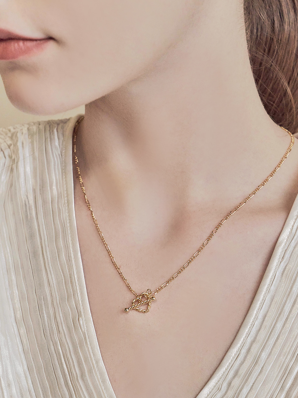 [여자아이들 슈화 프로미스나인 백지헌 착용] aria heart toggle necklace